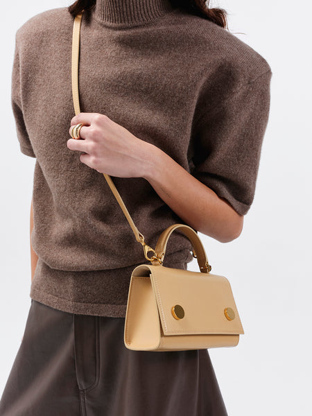 Munchkin in Smooth Sand calfskin – RSVP Paris