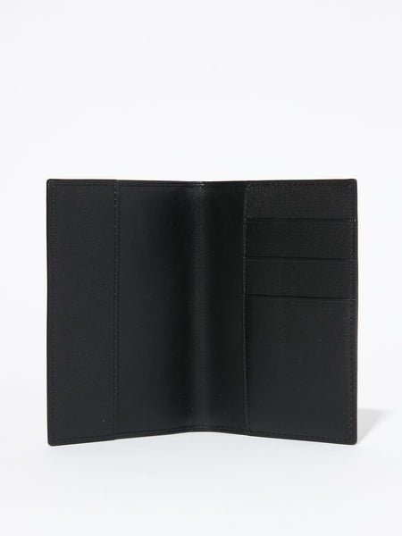 Passport cover in smooth black calfskin – RSVP Paris