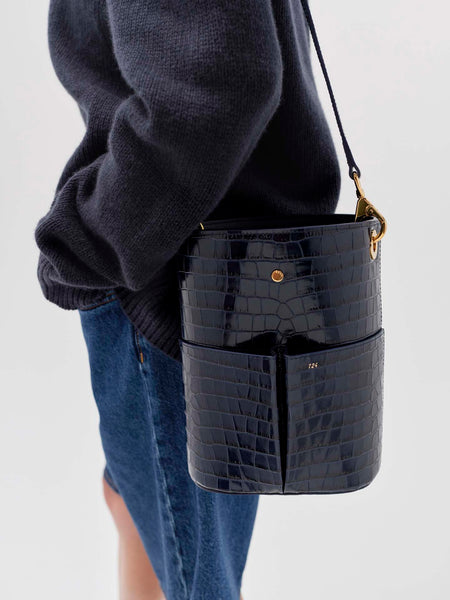 Low Five en façon croco marine – RSVP Paris